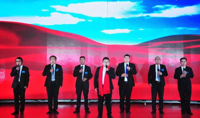 “感恩相伴?筑夢(mèng)同行”——龍港集團(tuán)2019新春年會(huì)盛大舉行！