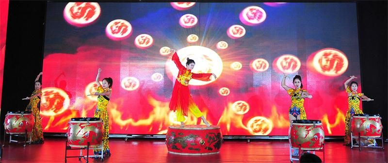 “感恩相伴?筑夢(mèng)同行”——龍港集團(tuán)2019新春年會(huì)盛大舉行！