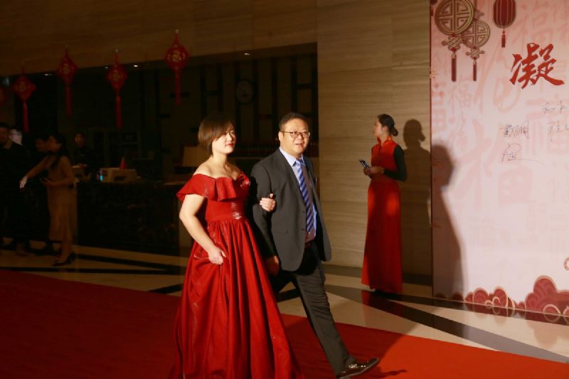 “凝心聚力 ·砥礪前行”— 龍港集團2020新春年會完美收官！
