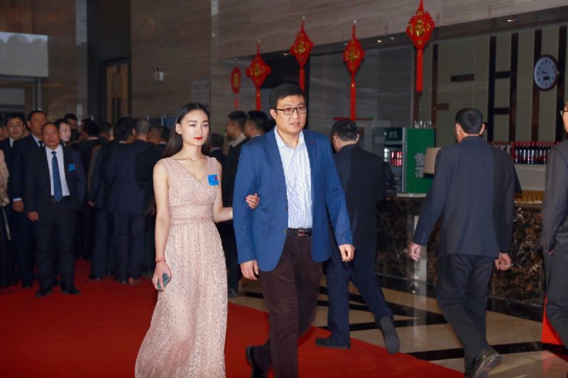 “凝心聚力 ·砥礪前行”— 龍港集團2020新春年會完美收官！